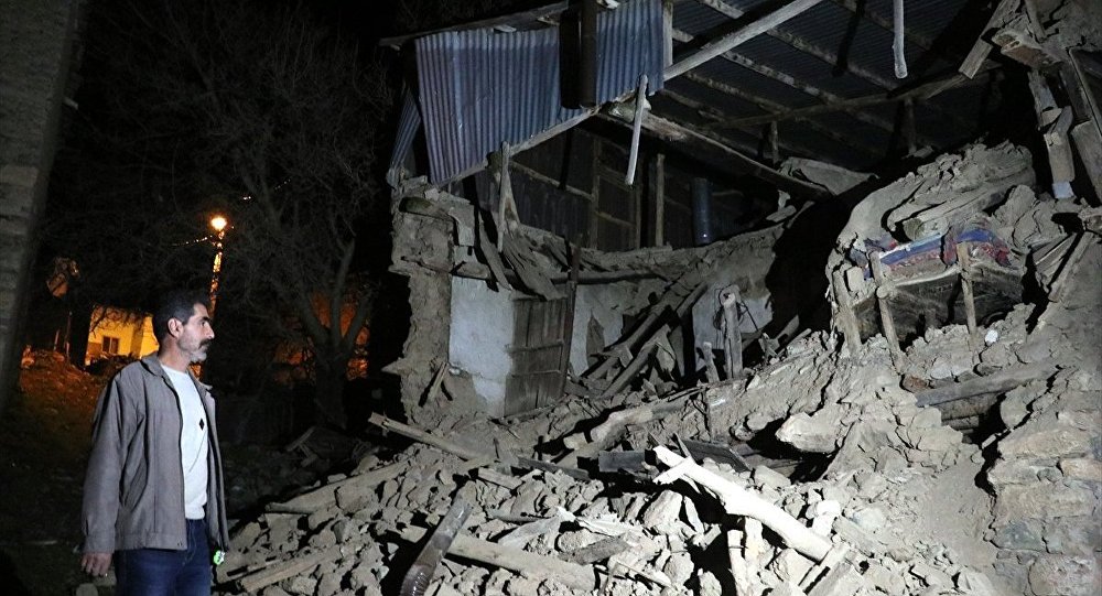 Elazığ’da deprem! Son dakika açıklamaları peş peşe geliyor…