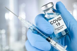 Covid-19 aşısı olan gönüllünün testi pozitif çıktı